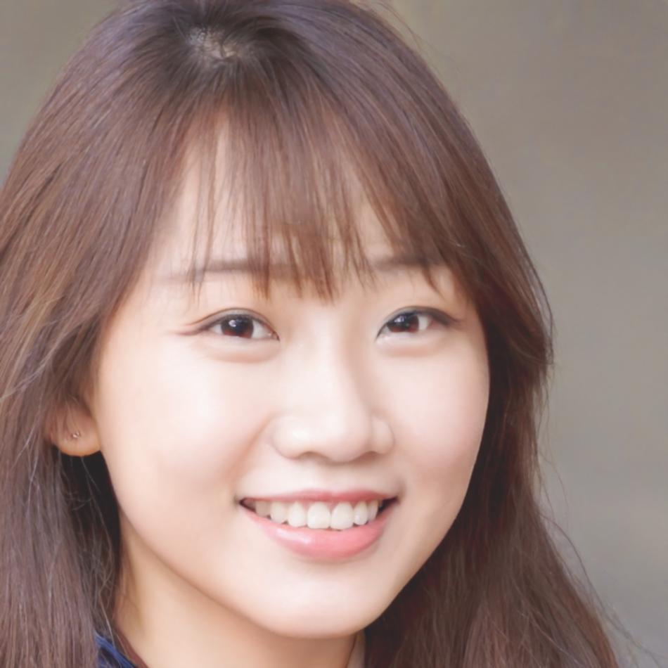 Sarah Chen, Business Compliance Expert